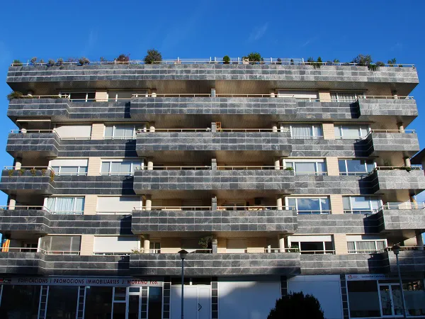 Obra de Edificaciones Moreno en l'Ató Bisbe, Vic