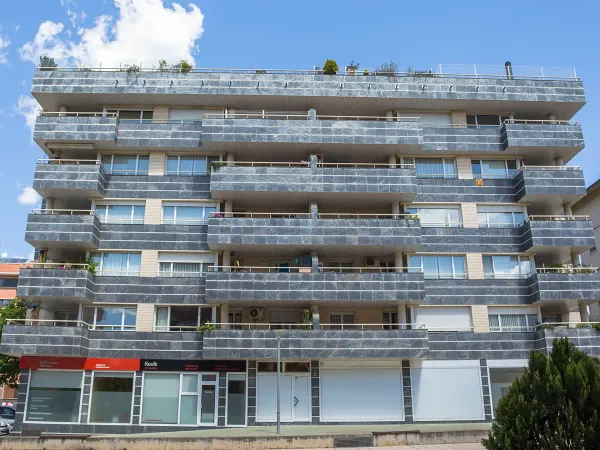 Obra de Edificaciones Moreno en l'Ató Bisbe, Vic